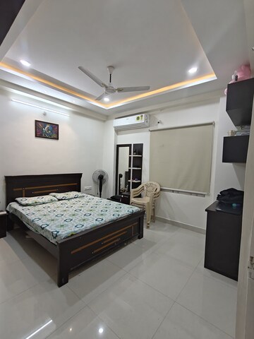 Bedroom in 2 BHK Builder Floor at Kondapur – for Rent