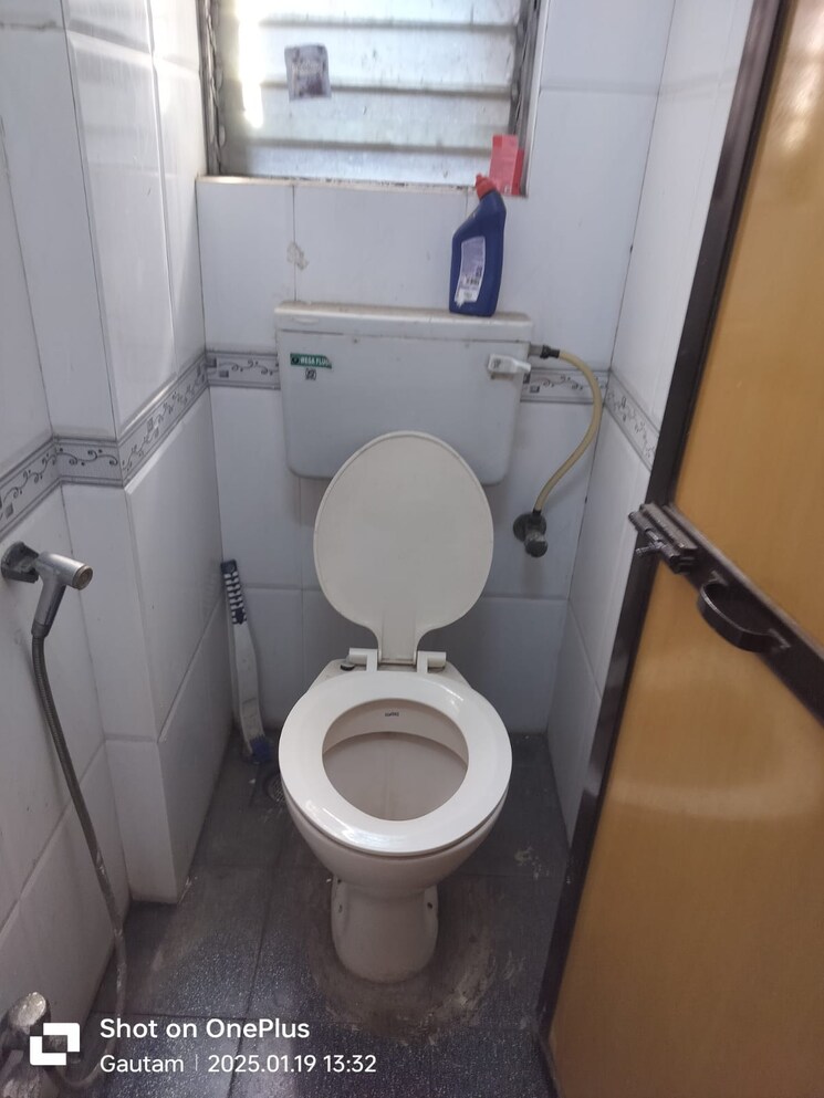 Bathroom, poonam-jewel 2 Bedroom 950 Sq.Ft. Apartment In Poonam Nagar Mumbai 9180421