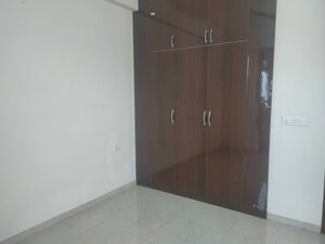 Room in 2.5 BHK Apartment at Smart World Gems, Sector 89 – for Sale