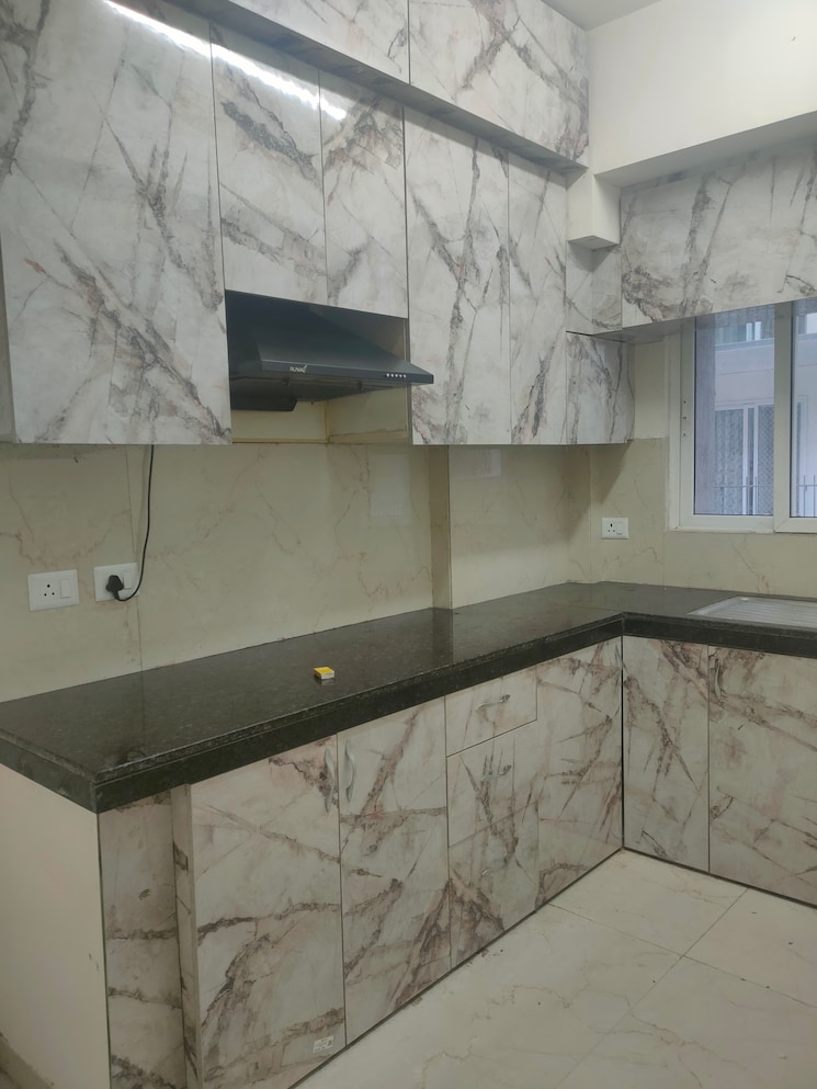 Kitchen, smart-world-gems 2.5 Bedroom 900 Sq.Ft. Apartment In Sector 89 Gurgaon 9180445