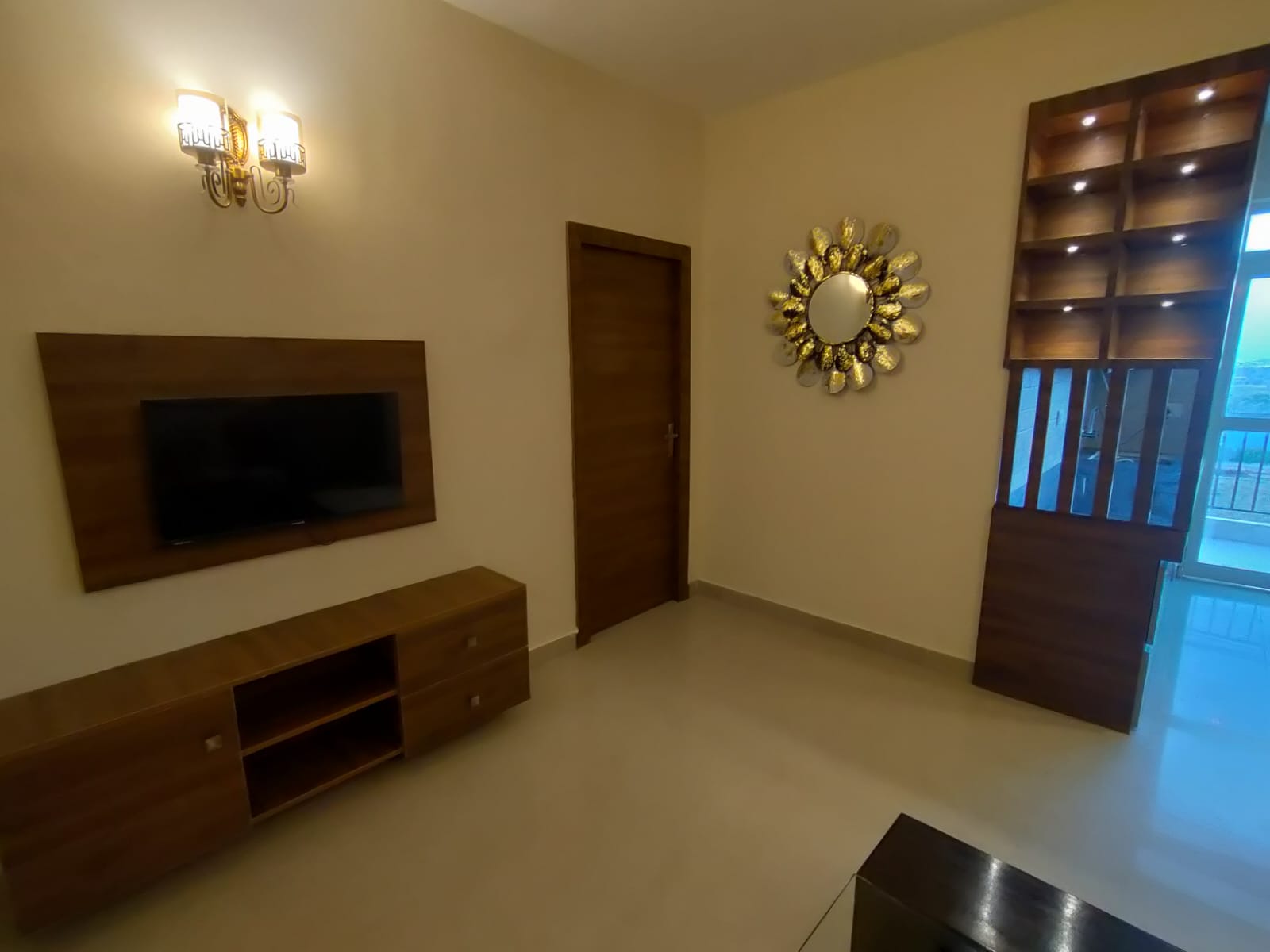 2 BHK Apartment For Sale in Suncity Avenue 76