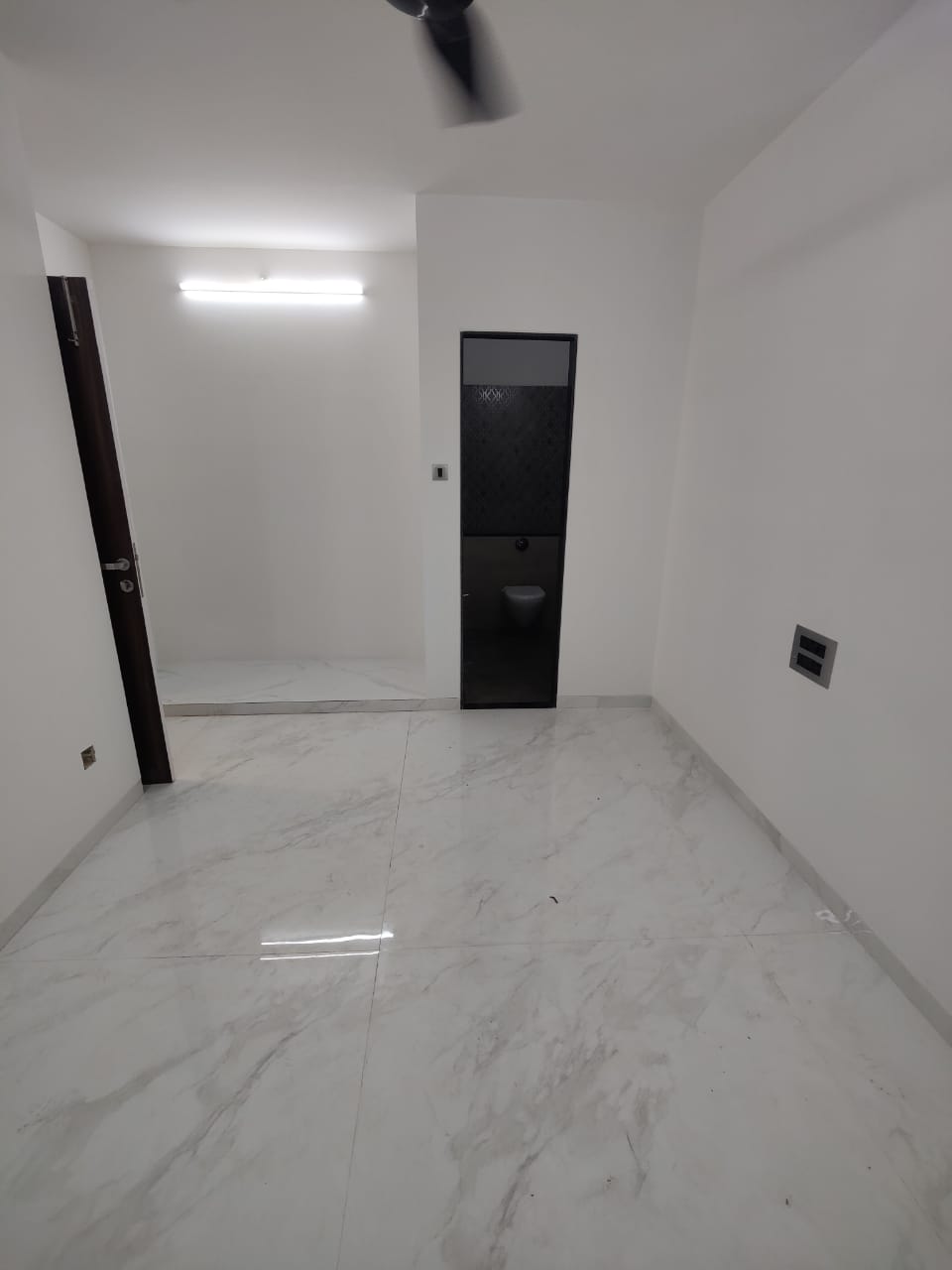 1 BHK Builder Floor For Sale in Shreeji BKC Crown