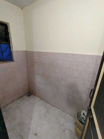Furnished Amenities in 1 BHK Apartment at Popular Heights, Koregaon Park – for Rent