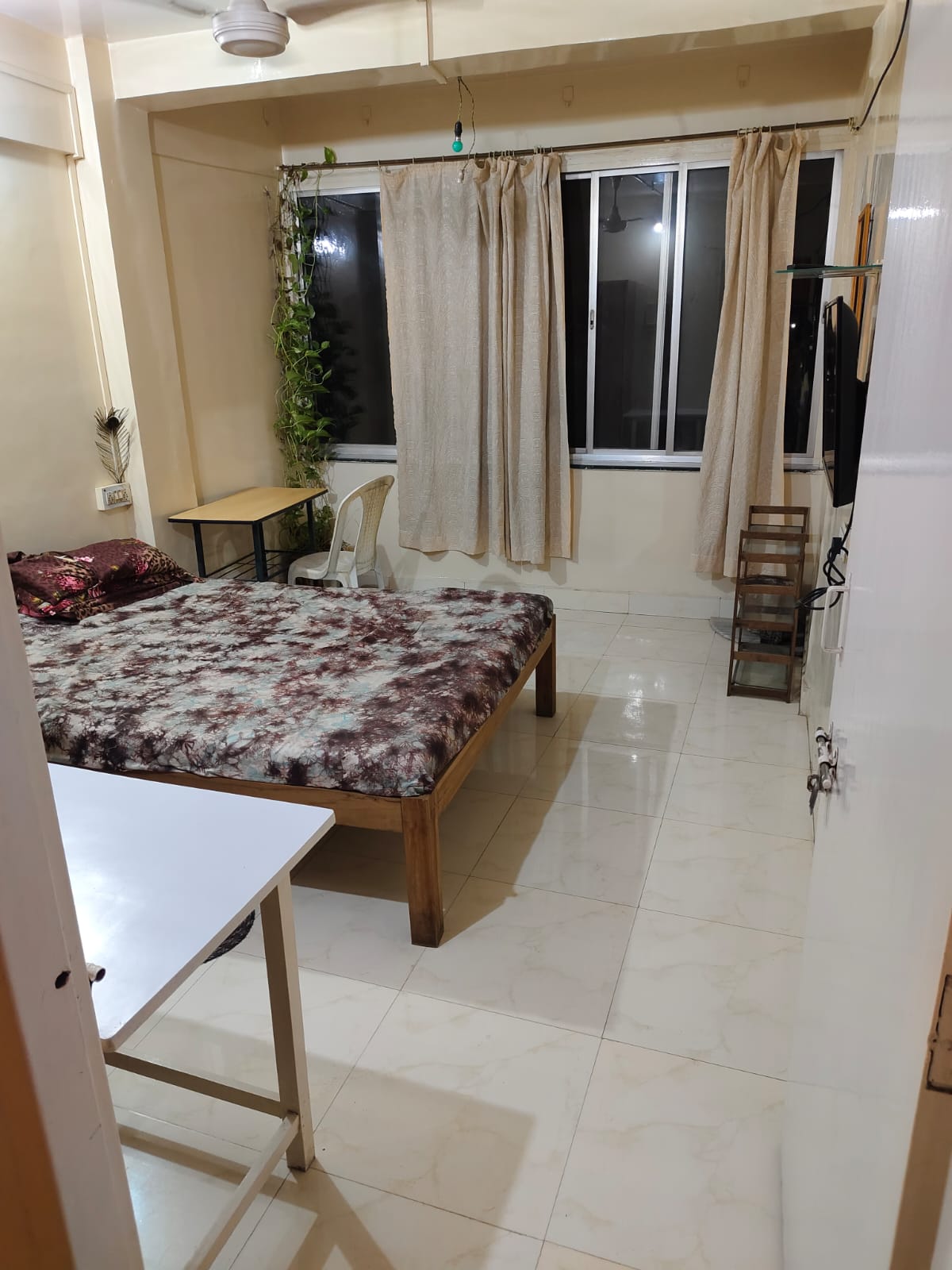 1 BHK + Extra Room Apartment For Rent in Popular Heights