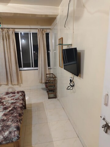 Bathroom in 1 BHK Apartment at Popular Heights, Koregaon Park – for Rent