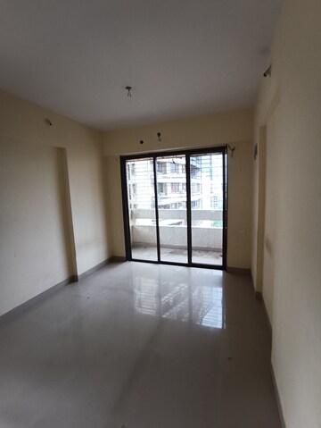 Room in 2 BHK Apartment at Ajmera Yogi Dham Phase III, Kalyan West – for Rent