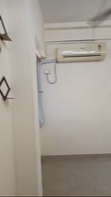 1 BHK Apartment For Rent in Parijat CHS, Bhoiwada