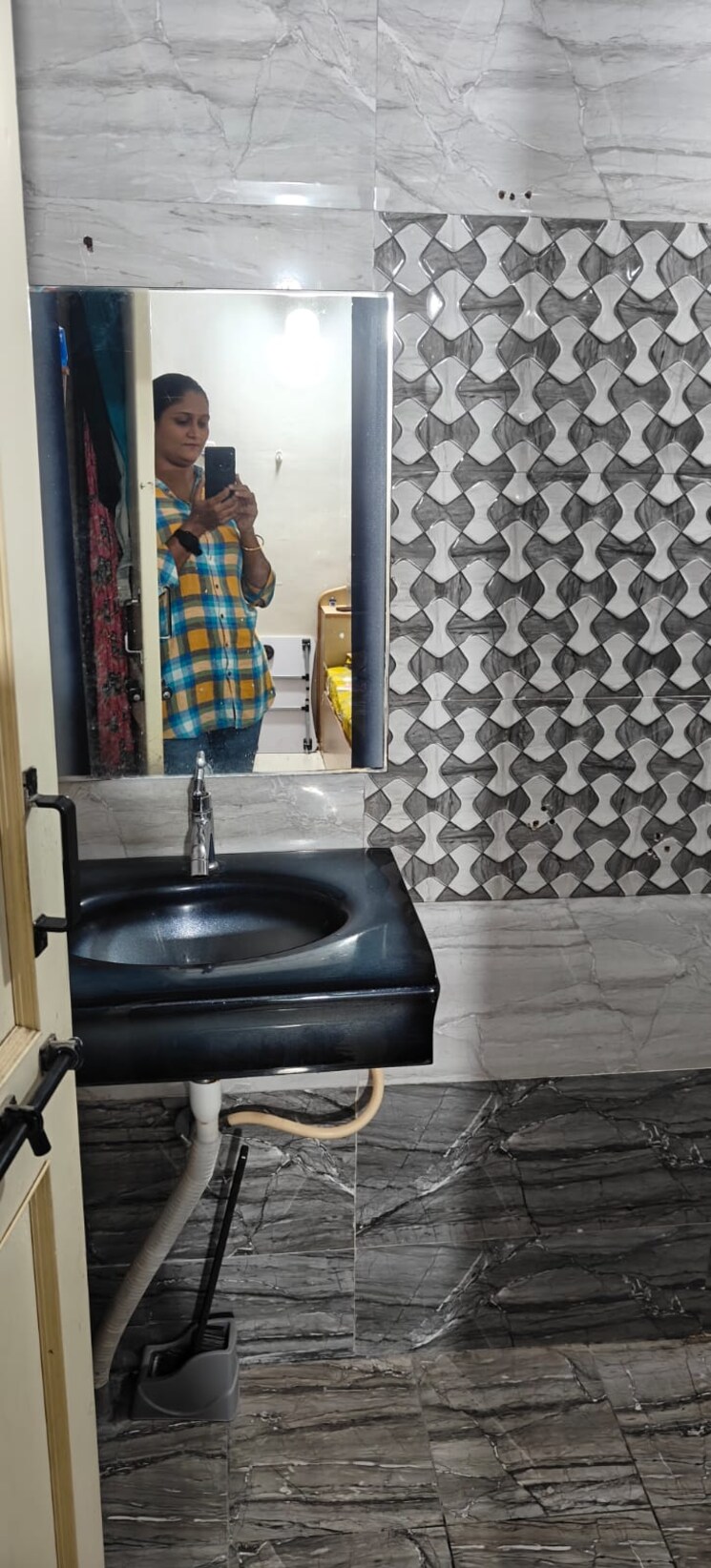 Living Room, bunty-mayur-kilbil 3 Bedroom 910 Sq.Ft. Apartment In Dhanori Pune 9180552