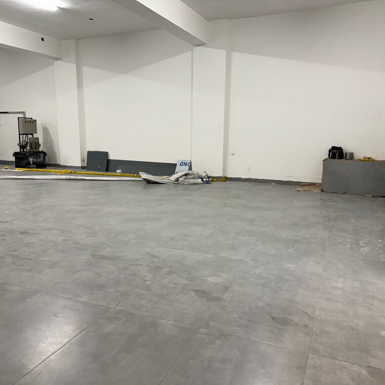  Parking, madhapur Commercial Shop 3200 Sq.Ft. In Madhapur Hyderabad 9180589