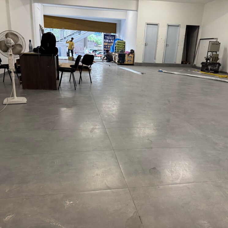  Parking, madhapur Commercial Shop 3200 Sq.Ft. In Madhapur Hyderabad 9180589