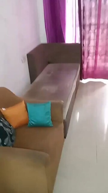 Furnished Amenities in 1 BHK Apartment at Andheri West – for Rent