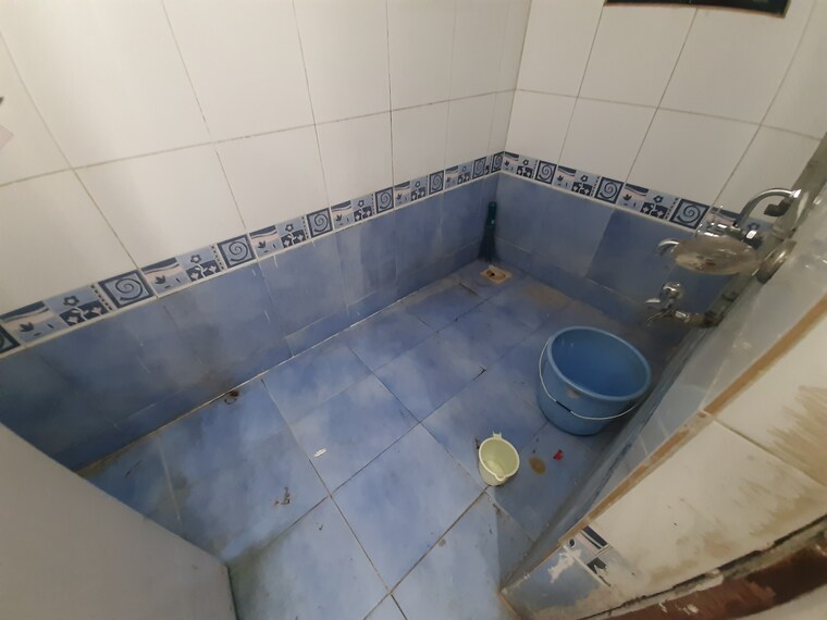 Bathroom, radhakrishna-township 1.5 Bedroom 780 Sq.Ft. Apartment In Sinhagad Road Pune 9180606