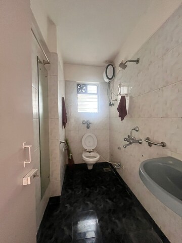 2 BHK Apartment For Rent in Andheri West