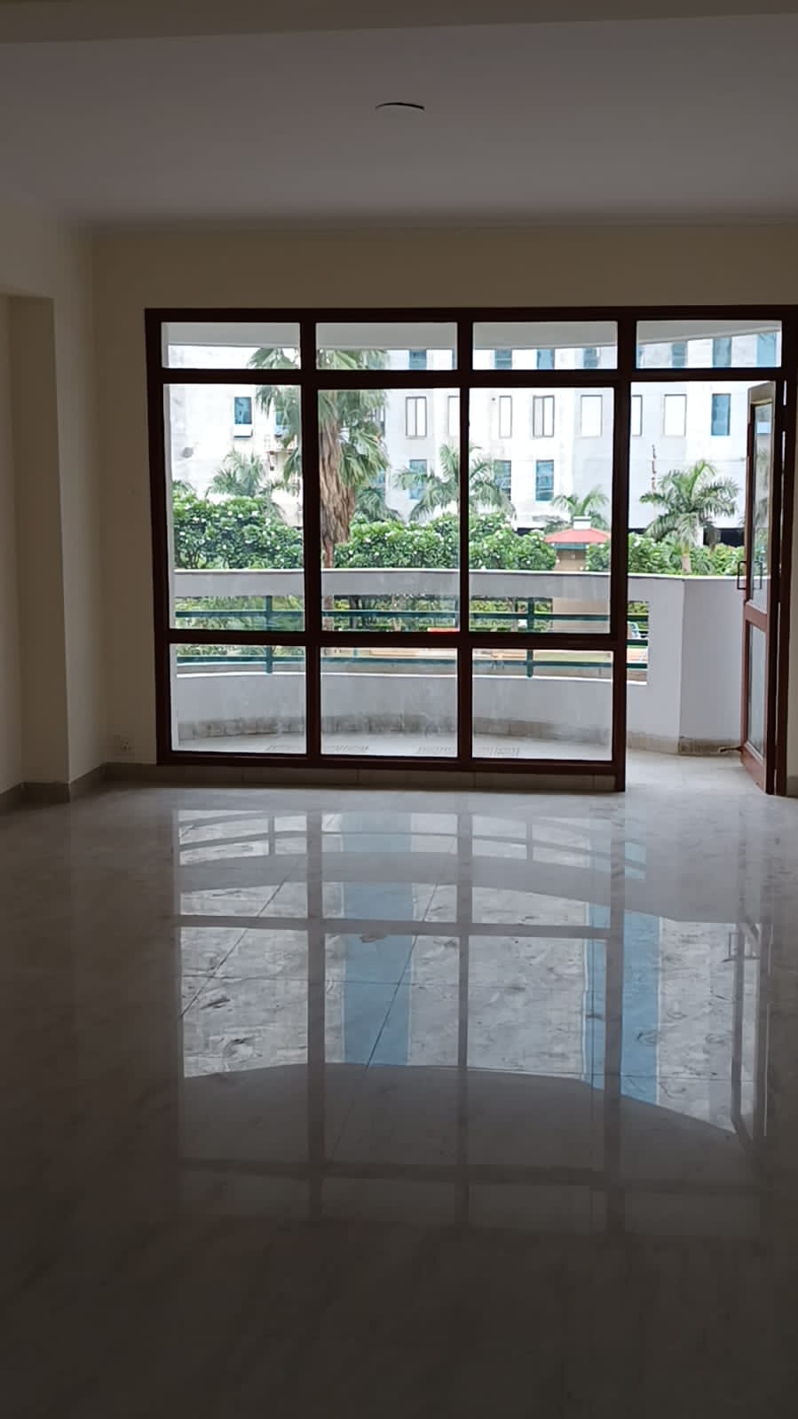 4 BHK + Servant Room Apartment For Sale in Vipul Greens