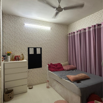 Bedroom in 1 BHK Apartment at Vijay Orovia, Hiranandani Estate – for Sale