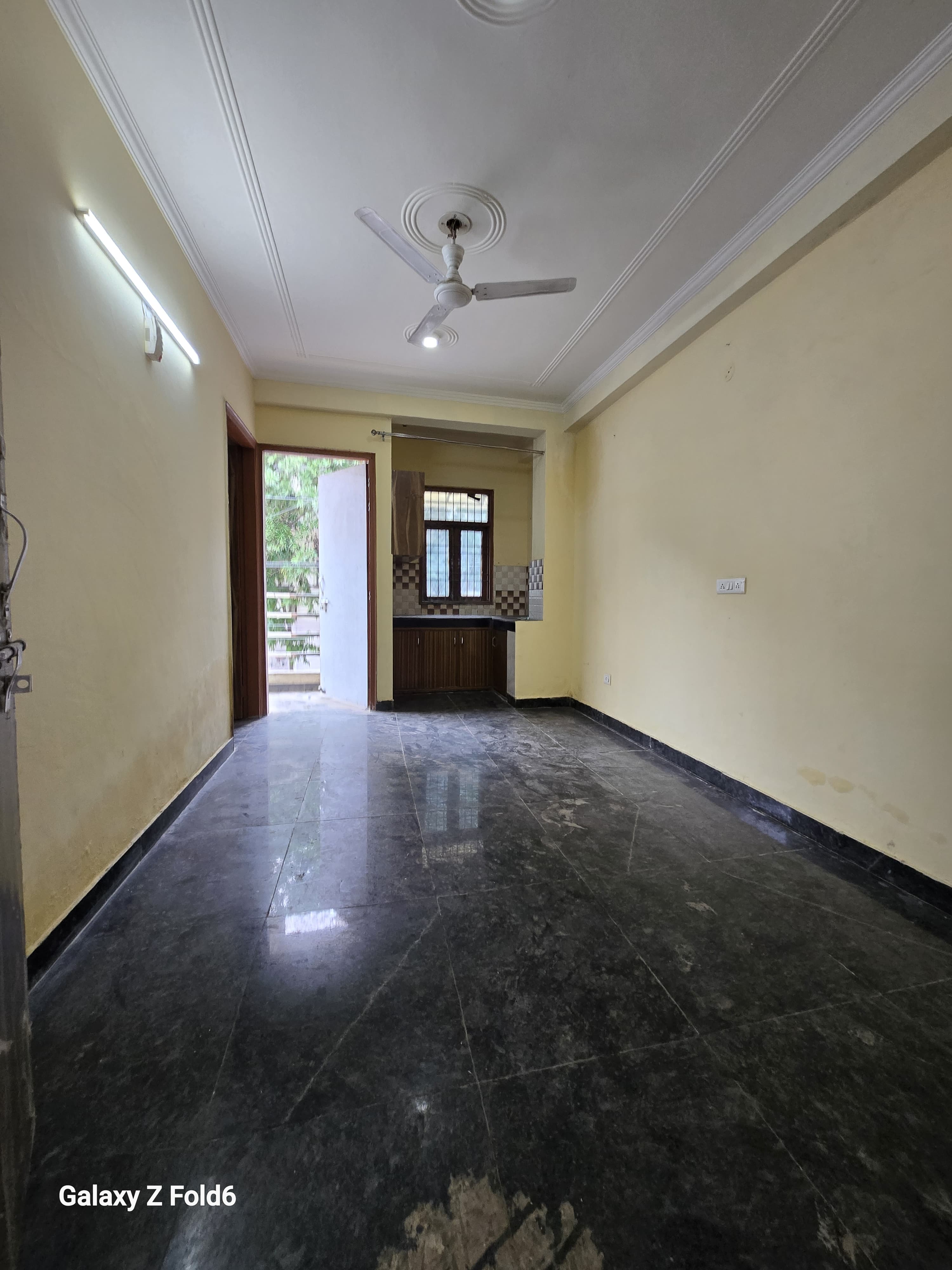 1 BHK Builder Floor For Rent in Chattarpur