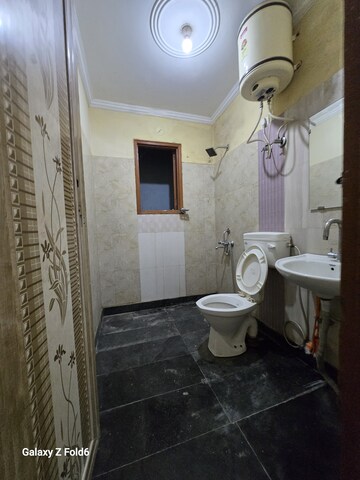 Bathroom in 1 BHK Builder Floor at Chattarpur – for Rent