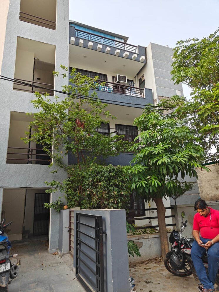 Exterior View, omaxe-designer-villas-mayfield-garden 6+ Bedroom 255 Sq.Yd. Independent House In Sector 51 Gurgaon 9180675