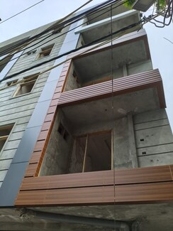 3 BHK + Study Room Builder Floor For Sale in Ultra Luxury Apartment dw