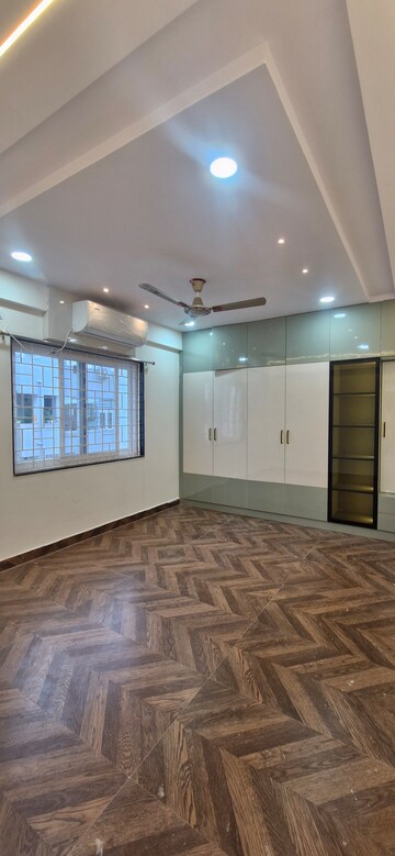 Furnished Amenities in 3 BHK Builder Floor at Kondapur – for Rent