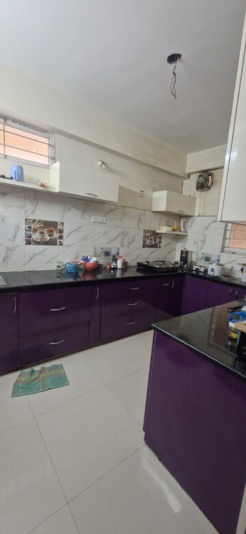 Master Bedroom in 2 BHK Builder Floor at Kondapur – for Rent