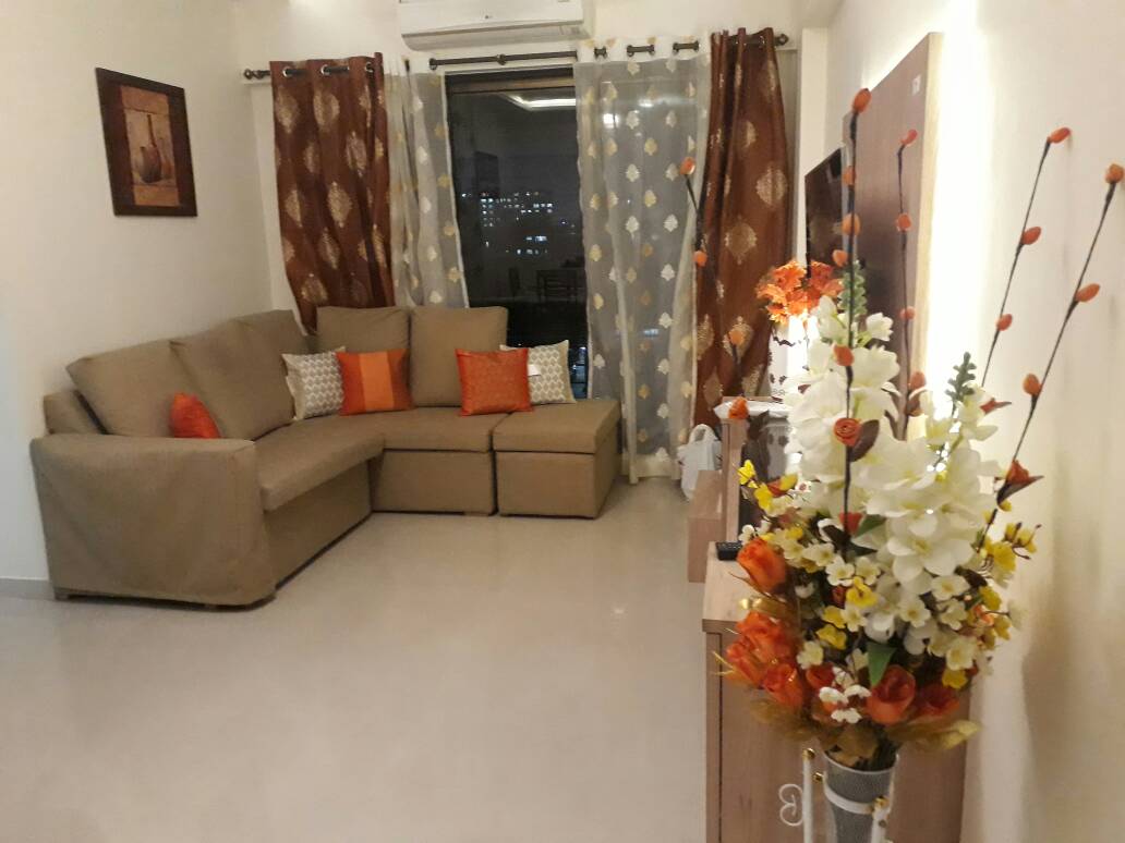 1 BHK Apartment For Rent in Khar West