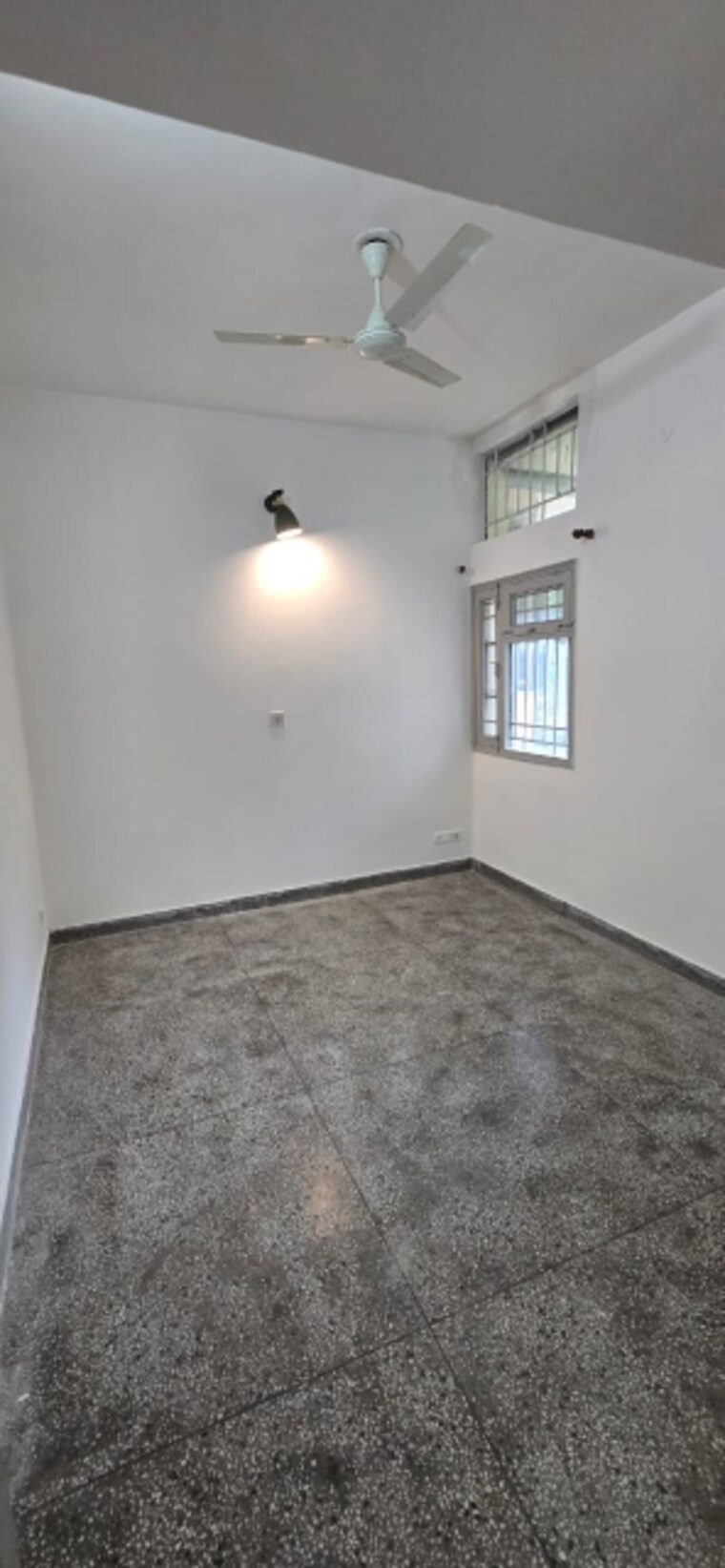 Room, dda-rosewood-apartments 3 Bedroom 1800 Sq.Ft. Apartment In Vasant Kunj Delhi 9180748