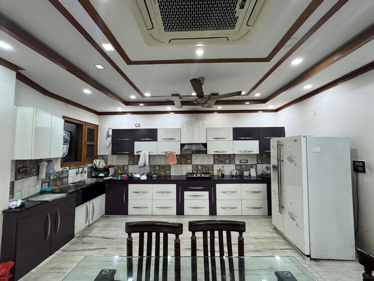 Kitchen, sector 38 3 Bedroom 3400 Sq.Ft. Builder Floor In Sector 38 Chandigarh 9180745