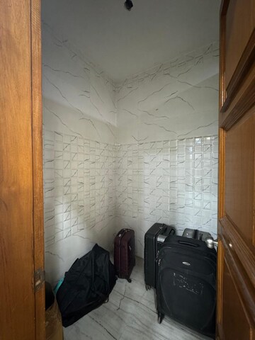 Bathroom in 3 BHK Builder Floor at Sector 38 – for Rent