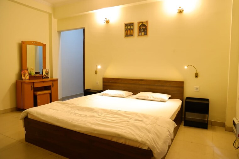 Bedroom, sector 46 3 Bedroom 2000 Sq.Ft. Builder Floor In Sector 46 Gurgaon 9180756