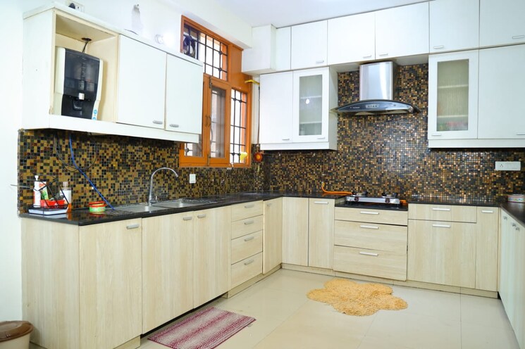 Kitchen, sector 46 3 Bedroom 2000 Sq.Ft. Builder Floor In Sector 46 Gurgaon 9180756