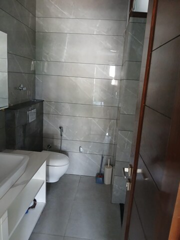 Bathroom in 2 BHK Builder Floor at Sector 34 – for Rent