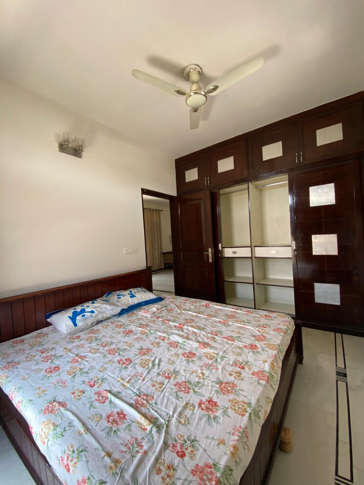 Bedroom, sector 35 2 Bedroom 3400 Sq.Ft. Builder Floor In Sector 35 Chandigarh 9180757