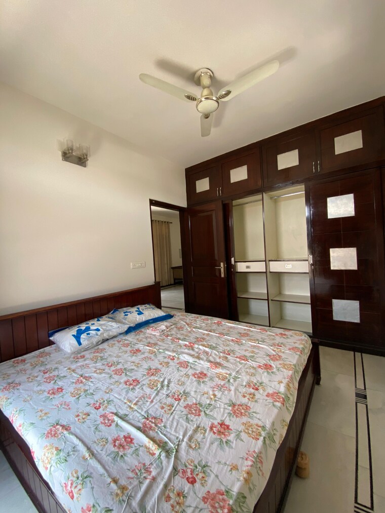 Bedroom, sector 35 2 Bedroom 3400 Sq.Ft. Builder Floor In Sector 35 Chandigarh 9180757