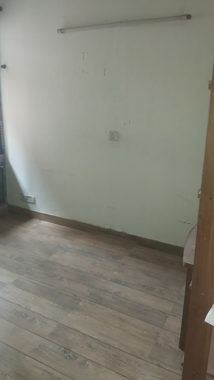 undefined, mayur vihar 3.5 Bedroom 1350 Sq.Ft. Apartment In Mayur Vihar Delhi 9180782