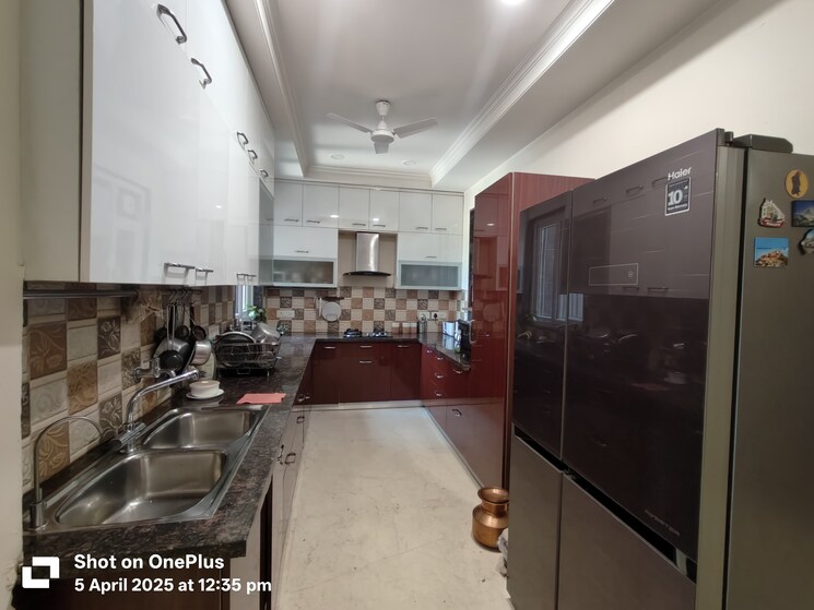 Living Room, unitech-south-city-ii 4 Bedroom 2500 Sq.Ft. Builder Floor In Sector 50 Gurgaon 9180789