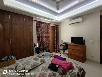Living Room in 4 BHK Builder Floor at Unitech South City II, Sector 50 – for Sale