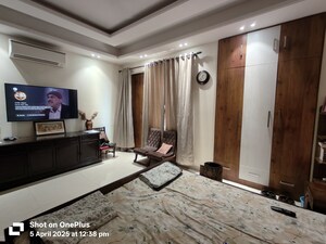 Bedroom in 4 BHK Builder Floor at Unitech South City II, Sector 50 – for Sale