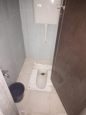 Bathroom in 1 BHK Apartment at Chembur – for Rent