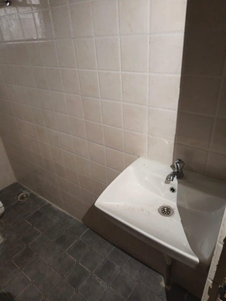 Bathroom, rajtilak-1 3 Bedroom 1320 Sq.Ft. Apartment In Rajarhat Kolkata 9180813