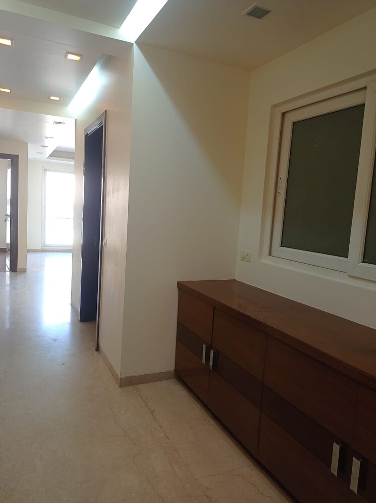 Room, safdarjung enclave 3 Bedroom 200 Sq.Yd. Villa In Safdarjung Enclave Delhi 9180817