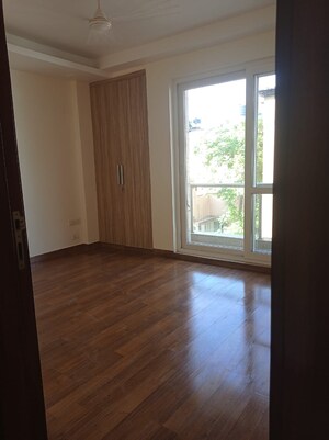 Room in 3 BHK Villa at Safdarjung Enclave – for Sale