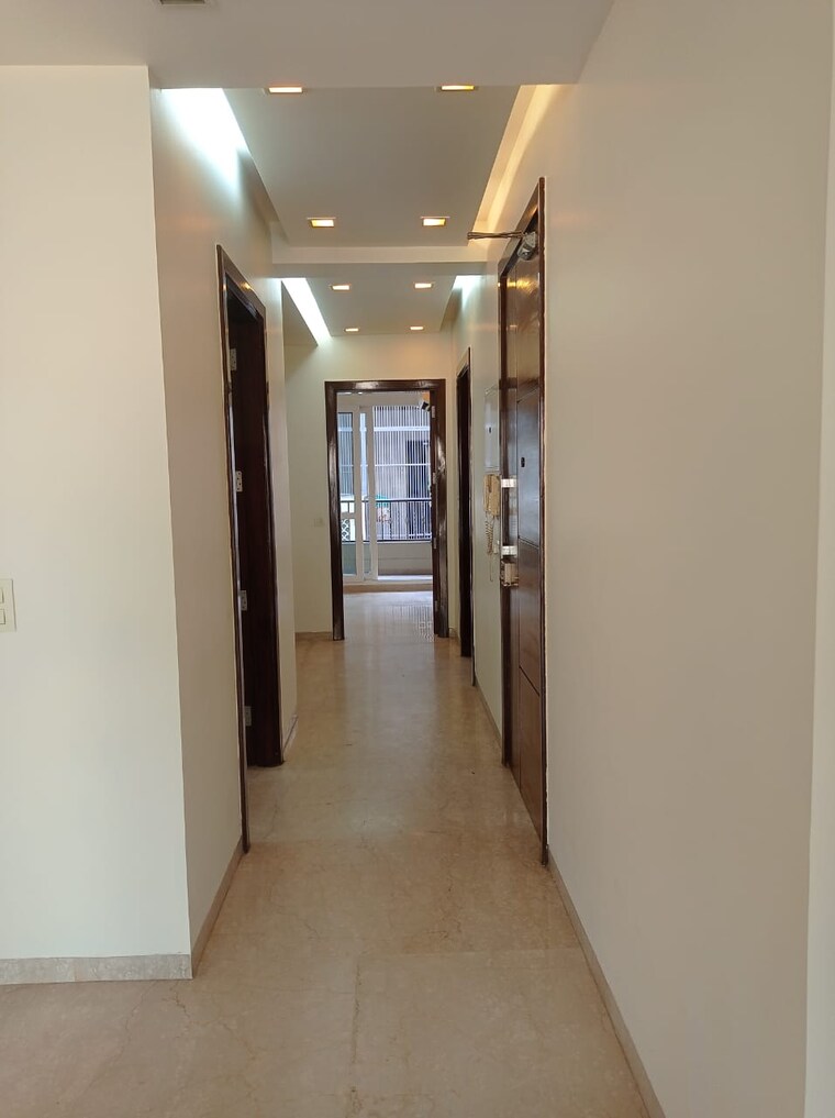 undefined, safdarjung enclave 3 Bedroom 200 Sq.Yd. Villa In Safdarjung Enclave Delhi 9180817