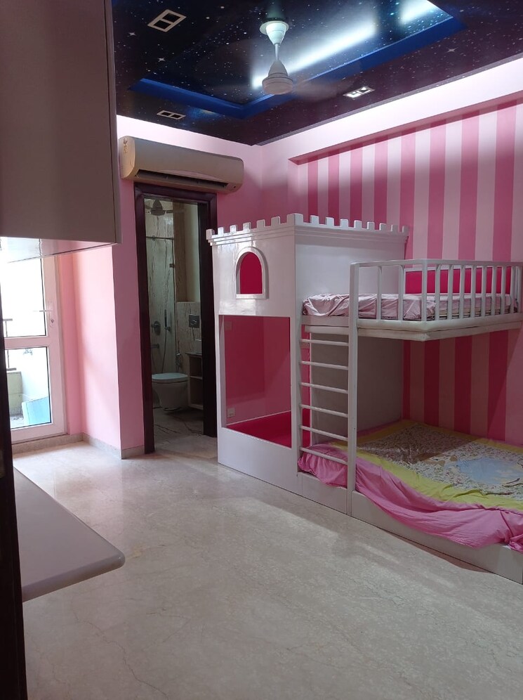 Living Room, safdarjung enclave 3 Bedroom 200 Sq.Yd. Villa In Safdarjung Enclave Delhi 9180817