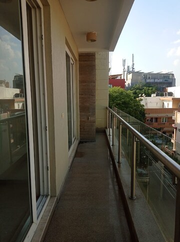Balcony in 3 BHK Villa at Safdarjung Enclave – for Sale