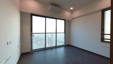 Room in 2 BHK Apartment at Celestia Spaces, Parel – for Rent