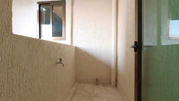Bathroom in 2 BHK Apartment at Celestia Spaces, Parel – for Rent