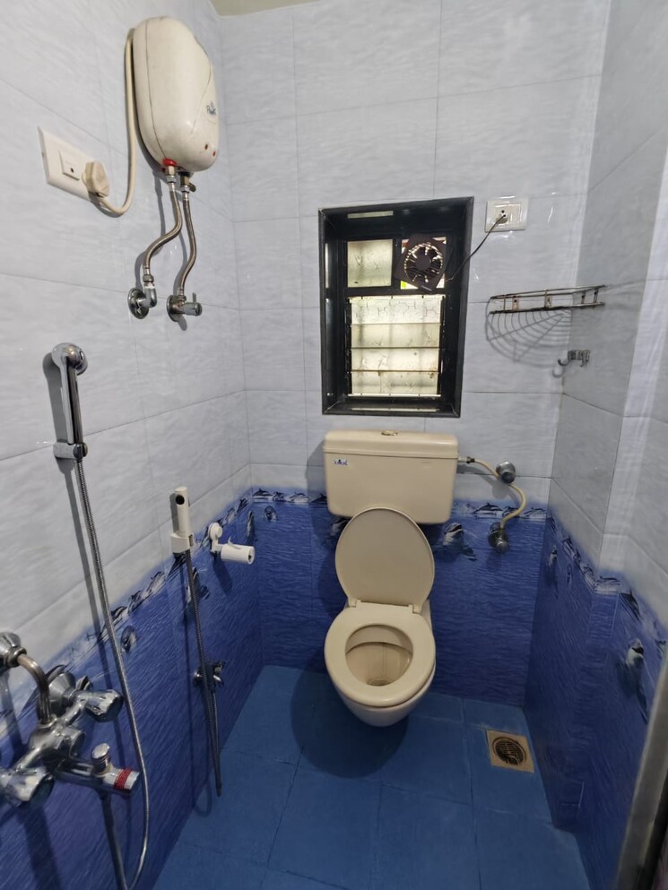 Team Area, prabhadevi 2 Bedroom 750 Sq.Ft. Apartment In Prabhadevi Mumbai 9180842