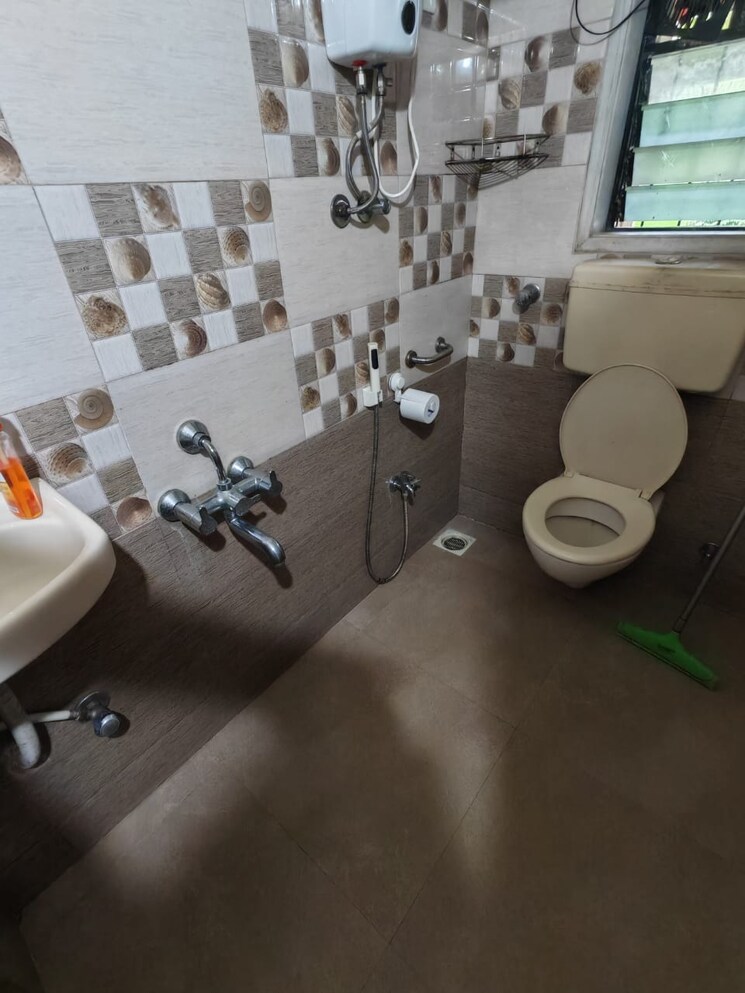 Team Area, prabhadevi 2 Bedroom 750 Sq.Ft. Apartment In Prabhadevi Mumbai 9180842