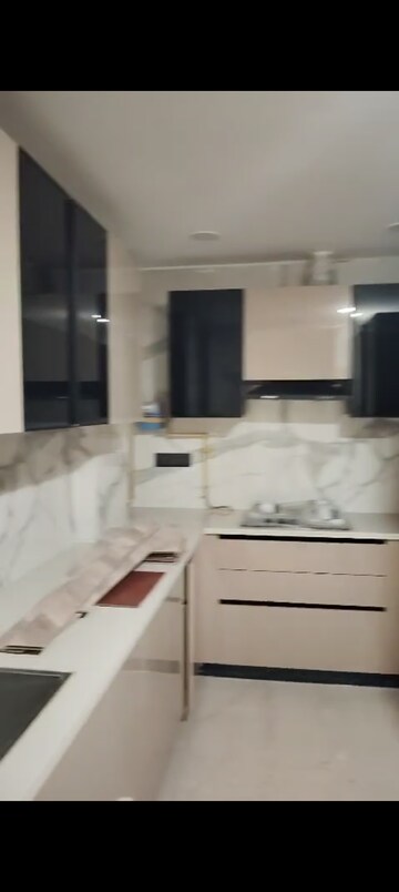 Kitchen in 3 BHK Builder Floor at Sarvapriya Vihar – for Rent